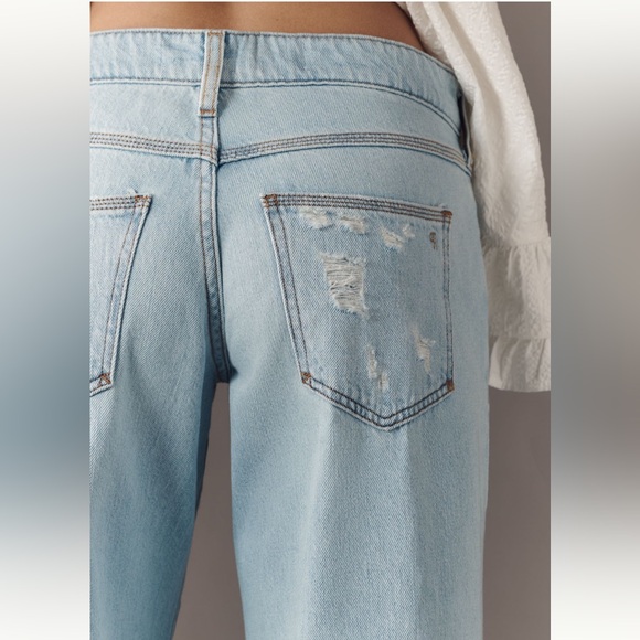 Pilcro Low-Rise Crop Wide-Leg Distressed Jeans - Picture 4 of 4